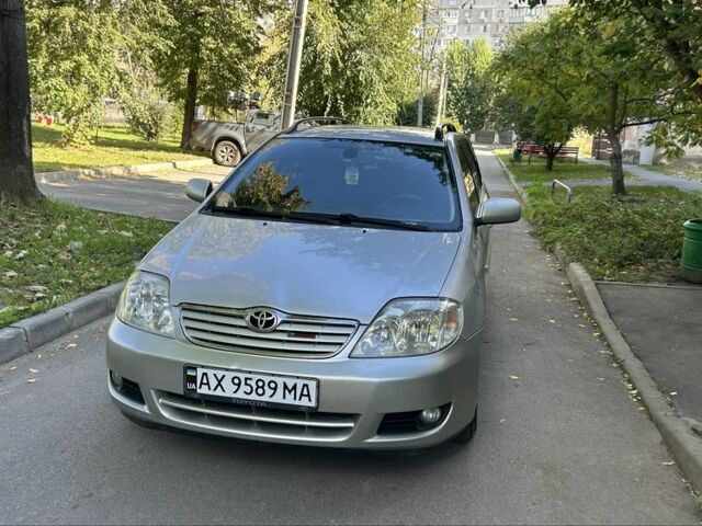 Сірий Тойота Королла, об'ємом двигуна 2 л та пробігом 300 тис. км за 4016 $, фото 1 на Automoto.ua