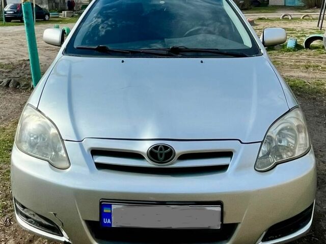 Сірий Тойота Королла, об'ємом двигуна 1.6 л та пробігом 250 тис. км за 3110 $, фото 1 на Automoto.ua