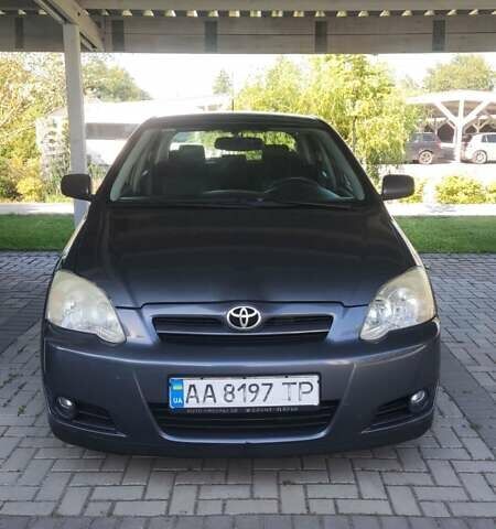 Серый Тойота Королла, объемом двигателя 1.36 л и пробегом 304 тыс. км за 4950 $, фото 1 на Automoto.ua