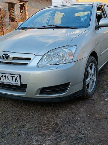 Сірий Тойота Королла, об'ємом двигуна 1.4 л та пробігом 150 тис. км за 6000 $, фото 1 на Automoto.ua