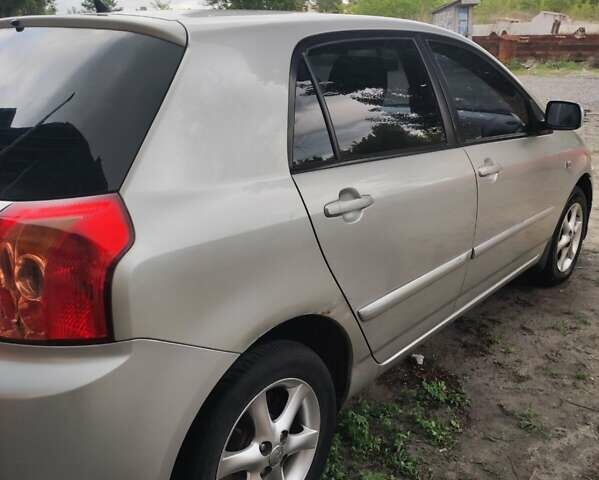 Сірий Тойота Королла, об'ємом двигуна 1.6 л та пробігом 155 тис. км за 7400 $, фото 1 на Automoto.ua