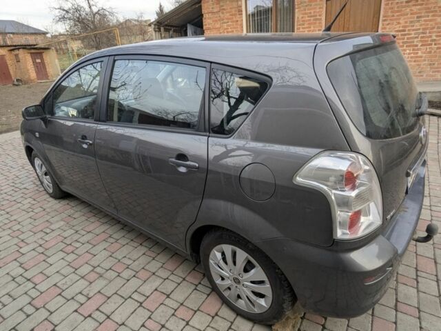 Серый Тойота Королла, объемом двигателя 2.2 л и пробегом 286 тыс. км за 7000 $, фото 1 на Automoto.ua