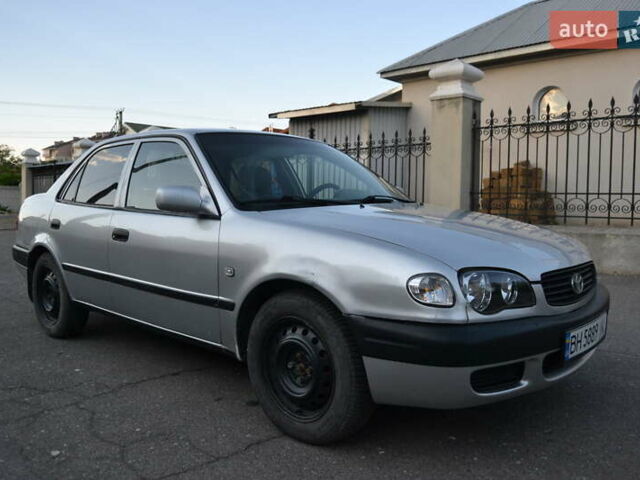 Серый Тойота Королла, объемом двигателя 1.4 л и пробегом 320 тыс. км за 2400 $, фото 1 на Automoto.ua