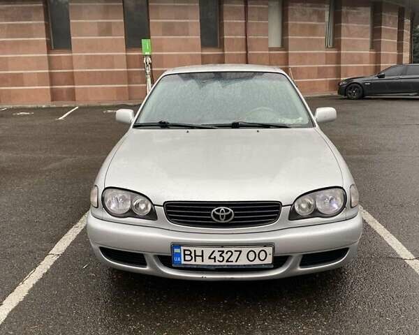 Серый Тойота Королла, объемом двигателя 1.4 л и пробегом 388 тыс. км за 2700 $, фото 1 на Automoto.ua