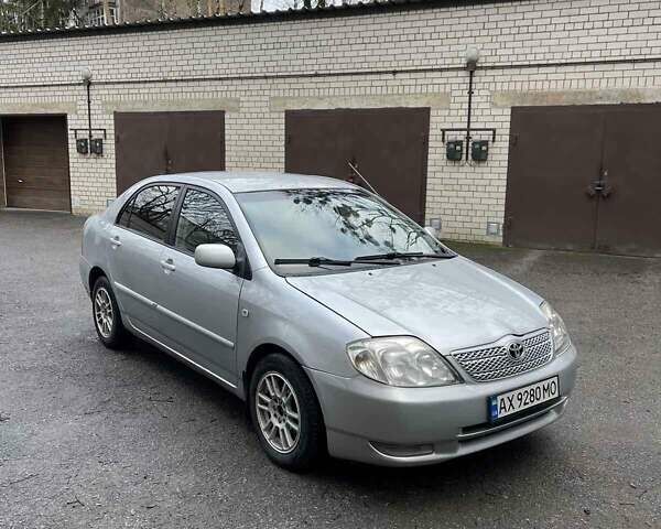 Сірий Тойота Королла, об'ємом двигуна 1.6 л та пробігом 257 тис. км за 3350 $, фото 1 на Automoto.ua