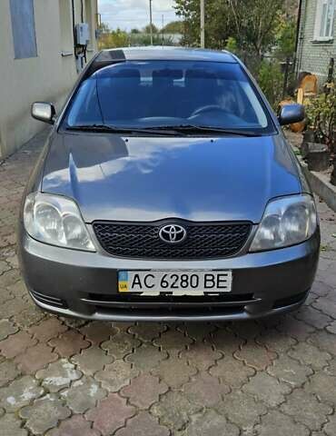Серый Тойота Королла, объемом двигателя 1.6 л и пробегом 334 тыс. км за 4400 $, фото 1 на Automoto.ua