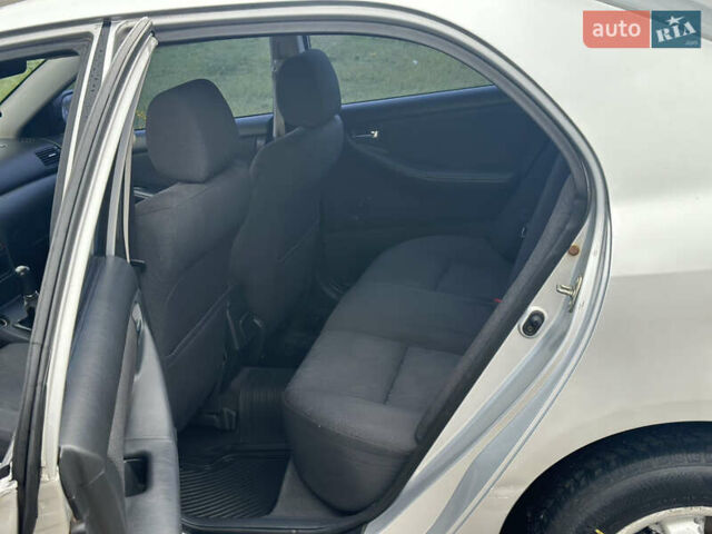 Сірий Тойота Королла, об'ємом двигуна 1.6 л та пробігом 35 тис. км за 3800 $, фото 1 на Automoto.ua