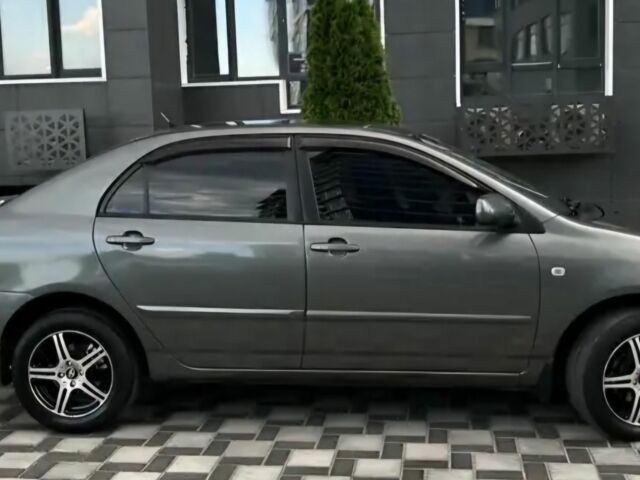 Серый Тойота Королла, объемом двигателя 1.6 л и пробегом 200 тыс. км за 6100 $, фото 1 на Automoto.ua