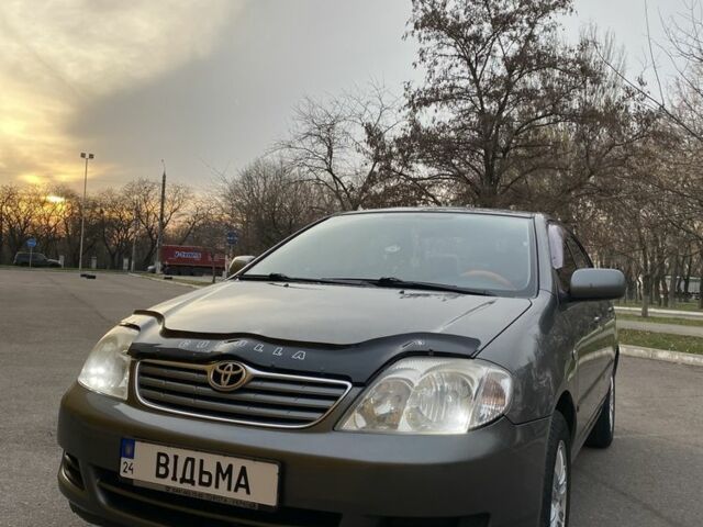 Сірий Тойота Королла, об'ємом двигуна 1.6 л та пробігом 271 тис. км за 5800 $, фото 1 на Automoto.ua