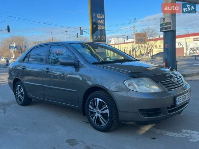 Серый Тойота Королла, объемом двигателя 1.6 л и пробегом 207 тыс. км за 5500 $, фото 1 на Automoto.ua