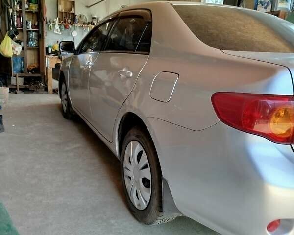 Серый Тойота Королла, объемом двигателя 1.6 л и пробегом 194 тыс. км за 6000 $, фото 1 на Automoto.ua