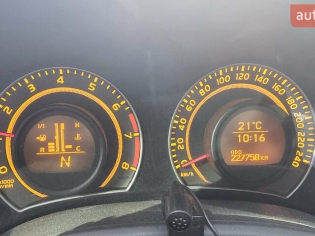 Сірий Тойота Королла, об'ємом двигуна 1.6 л та пробігом 228 тис. км за 6500 $, фото 1 на Automoto.ua