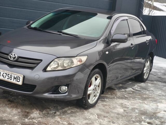 Серый Тойота Королла, объемом двигателя 1.6 л и пробегом 285 тыс. км за 5450 $, фото 1 на Automoto.ua