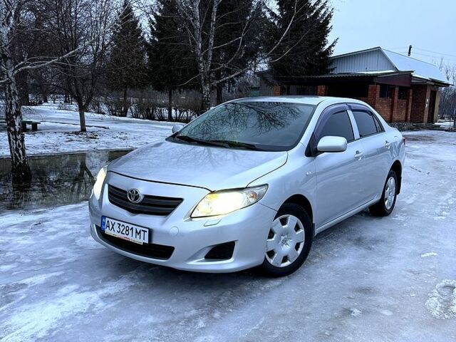 Серый Тойота Королла, объемом двигателя 1.6 л и пробегом 23000 тыс. км за 5600 $, фото 1 на Automoto.ua