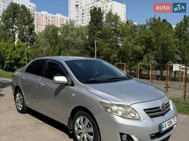 Сірий Тойота Королла, об'ємом двигуна 1.6 л та пробігом 294 тис. км за 6900 $, фото 1 на Automoto.ua