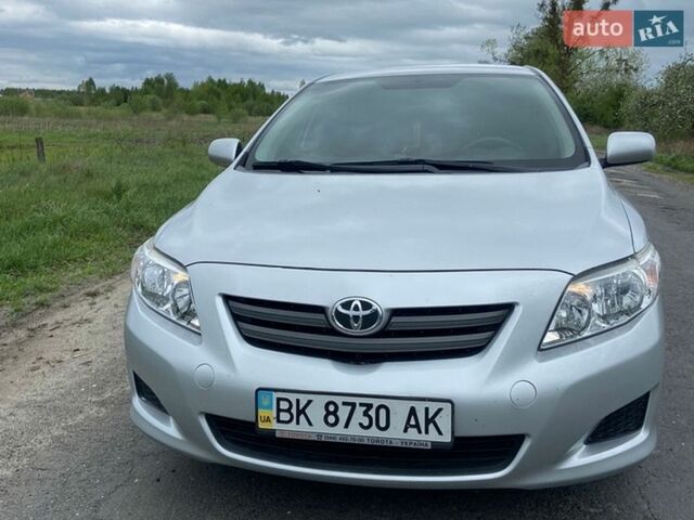 Серый Тойота Королла, объемом двигателя 1.6 л и пробегом 97 тыс. км за 7700 $, фото 1 на Automoto.ua