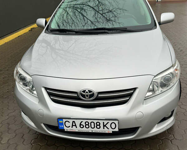 Серый Тойота Королла, объемом двигателя 1.6 л и пробегом 172 тыс. км за 8000 $, фото 1 на Automoto.ua