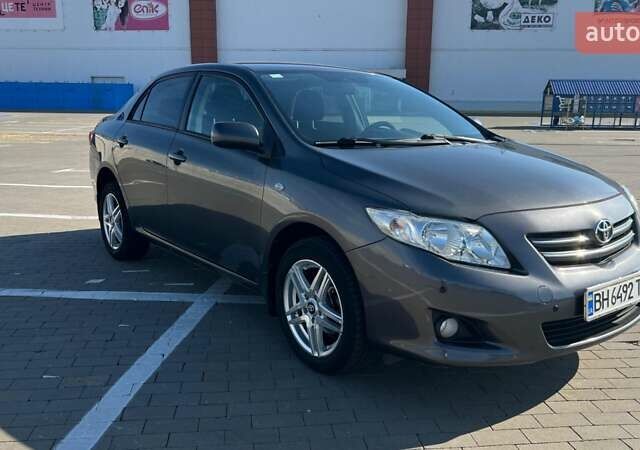 Сірий Тойота Королла, об'ємом двигуна 1.6 л та пробігом 221 тис. км за 7200 $, фото 1 на Automoto.ua