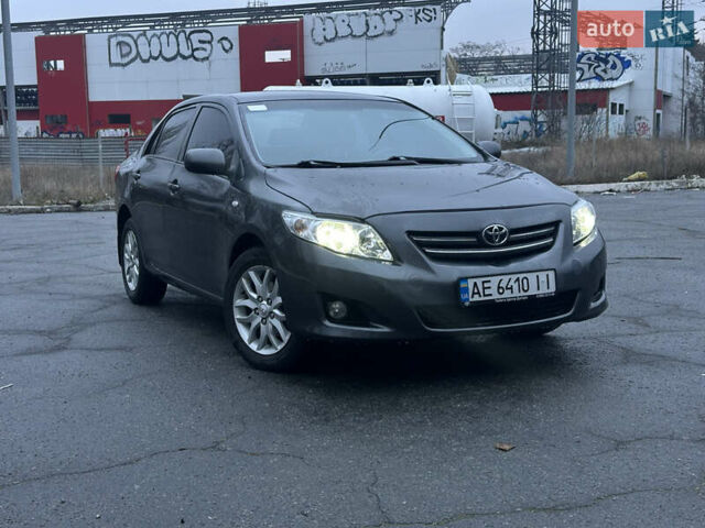 Серый Тойота Королла, объемом двигателя 1.6 л и пробегом 297 тыс. км за 5899 $, фото 1 на Automoto.ua