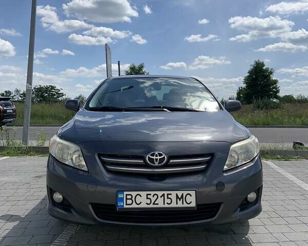 Серый Тойота Королла, объемом двигателя 1.6 л и пробегом 275 тыс. км за 5500 $, фото 1 на Automoto.ua