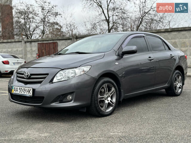 Сірий Тойота Королла, об'ємом двигуна 1.6 л та пробігом 229 тис. км за 5950 $, фото 1 на Automoto.ua