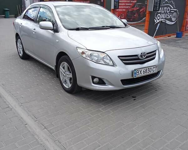 Серый Тойота Королла, объемом двигателя 1.6 л и пробегом 230 тыс. км за 7800 $, фото 1 на Automoto.ua