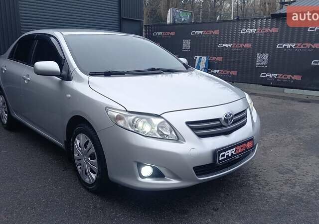 Серый Тойота Королла, объемом двигателя 1.6 л и пробегом 145 тыс. км за 8500 $, фото 1 на Automoto.ua