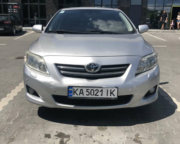 Серый Тойота Королла, объемом двигателя 1.6 л и пробегом 202 тыс. км за 6000 $, фото 1 на Automoto.ua
