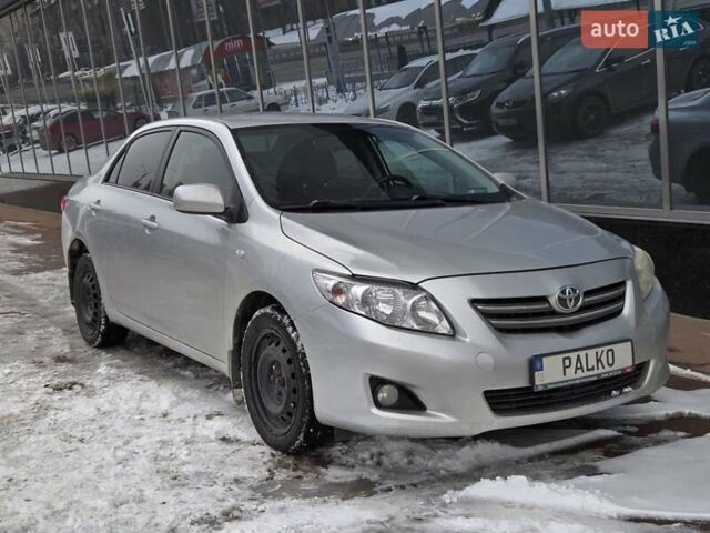 Серый Тойота Королла, объемом двигателя 1.6 л и пробегом 164 тыс. км за 7999 $, фото 1 на Automoto.ua