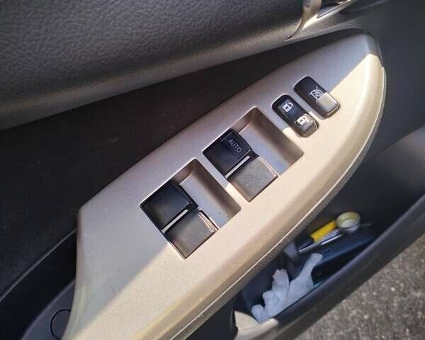 Сірий Тойота Королла, об'ємом двигуна 1.6 л та пробігом 274 тис. км за 8000 $, фото 1 на Automoto.ua