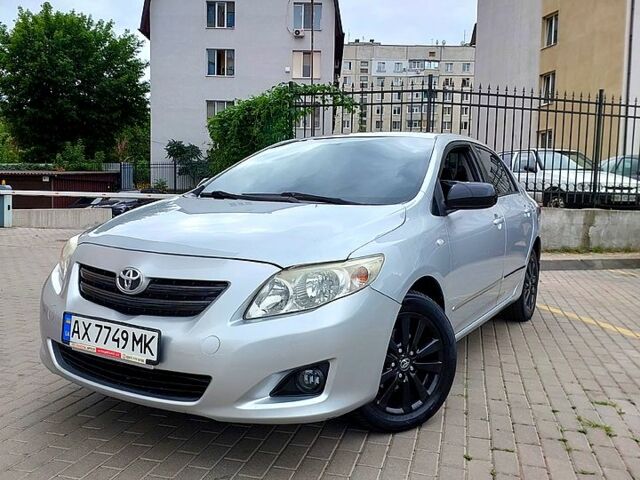 Серый Тойота Королла, объемом двигателя 1.6 л и пробегом 243 тыс. км за 6700 $, фото 1 на Automoto.ua