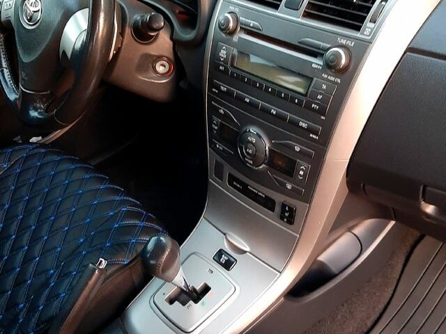 Серый Тойота Королла, объемом двигателя 1.6 л и пробегом 164 тыс. км за 5800 $, фото 1 на Automoto.ua