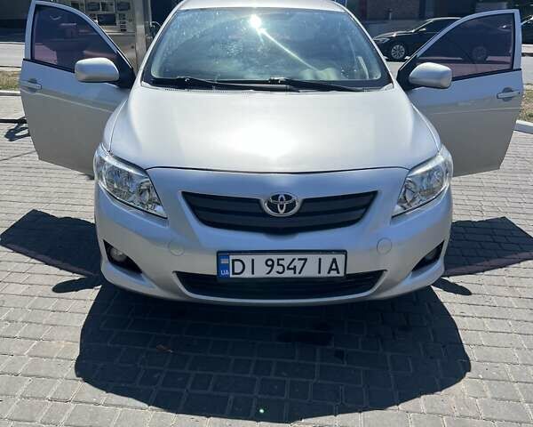 Серый Тойота Королла, объемом двигателя 1.6 л и пробегом 253 тыс. км за 7000 $, фото 1 на Automoto.ua