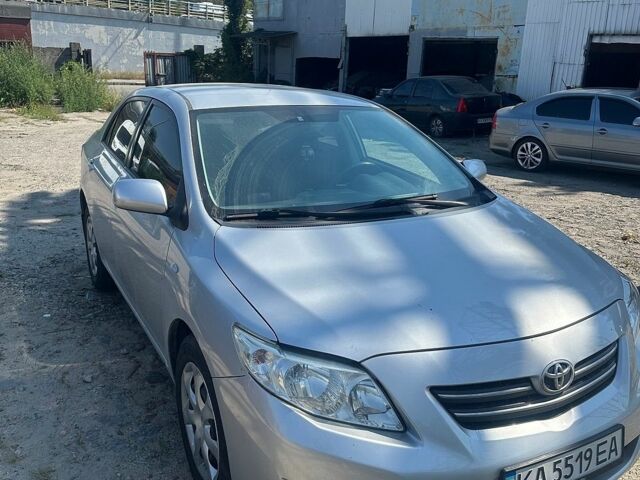 Сірий Тойота Королла, об'ємом двигуна 1.6 л та пробігом 329 тис. км за 6400 $, фото 1 на Automoto.ua