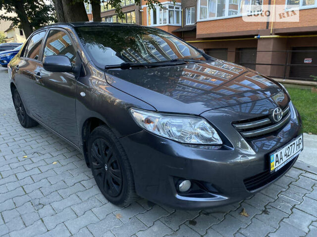 Серый Тойота Королла, объемом двигателя 1.6 л и пробегом 277 тыс. км за 5900 $, фото 1 на Automoto.ua