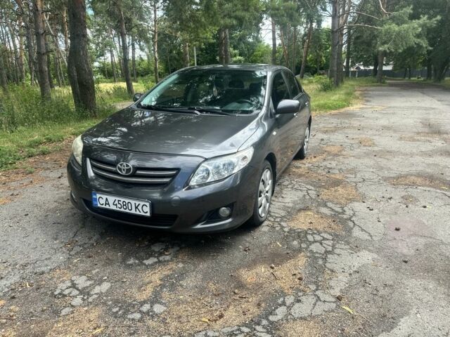 Сірий Тойота Королла, об'ємом двигуна 1.6 л та пробігом 240 тис. км за 6200 $, фото 1 на Automoto.ua