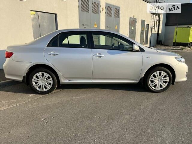 Сірий Тойота Королла, об'ємом двигуна 1.6 л та пробігом 107 тис. км за 7500 $, фото 1 на Automoto.ua