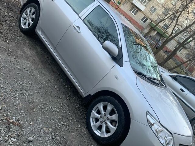 Серый Тойота Королла, объемом двигателя 1.6 л и пробегом 300 тыс. км за 8000 $, фото 1 на Automoto.ua