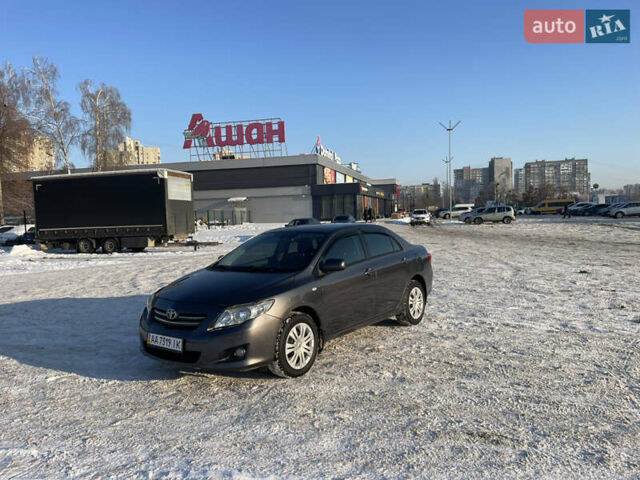 Серый Тойота Королла, объемом двигателя 1.6 л и пробегом 182 тыс. км за 7200 $, фото 1 на Automoto.ua