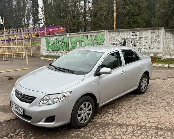 Сірий Тойота Королла, об'ємом двигуна 1.33 л та пробігом 247 тис. км за 7100 $, фото 1 на Automoto.ua