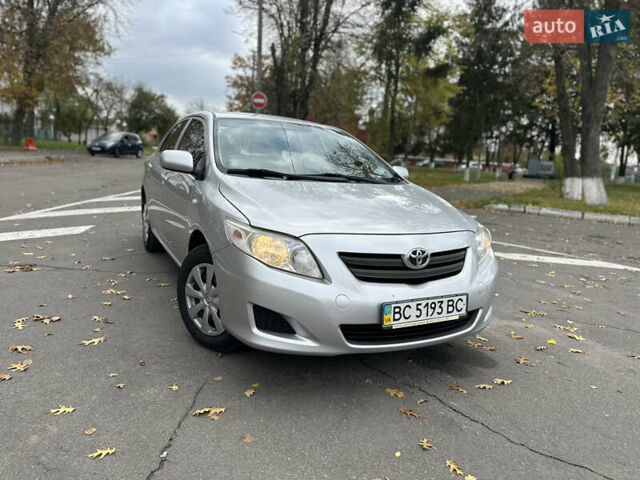 Серый Тойота Королла, объемом двигателя 1.4 л и пробегом 237 тыс. км за 6999 $, фото 1 на Automoto.ua