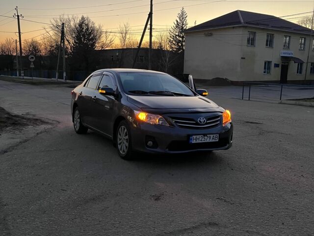 Серый Тойота Королла, объемом двигателя 1.6 л и пробегом 210 тыс. км за 8700 $, фото 1 на Automoto.ua