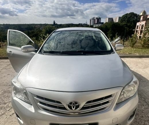 Серый Тойота Королла, объемом двигателя 0 л и пробегом 358 тыс. км за 5000 $, фото 1 на Automoto.ua