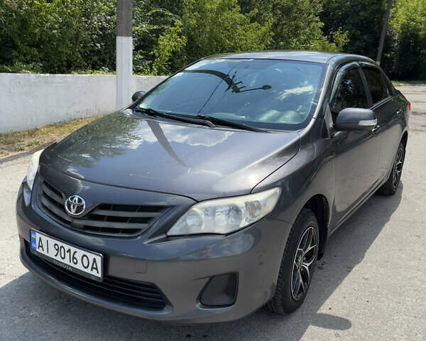 Сірий Тойота Королла, об'ємом двигуна 1.3 л та пробігом 201 тис. км за 6500 $, фото 1 на Automoto.ua