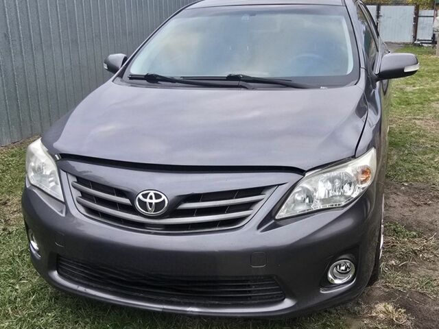 Серый Тойота Королла, объемом двигателя 1.3 л и пробегом 250 тыс. км за 5700 $, фото 1 на Automoto.ua