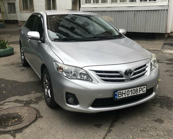 Серый Тойота Королла, объемом двигателя 1.6 л и пробегом 167 тыс. км за 10900 $, фото 1 на Automoto.ua