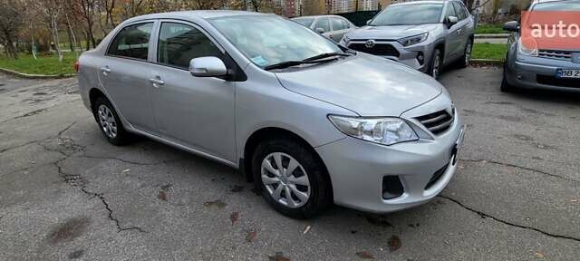 Серый Тойота Королла, объемом двигателя 1.33 л и пробегом 65 тыс. км за 9888 $, фото 1 на Automoto.ua