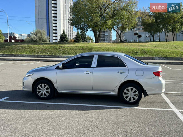 Серый Тойота Королла, объемом двигателя 1.33 л и пробегом 239 тыс. км за 6700 $, фото 1 на Automoto.ua