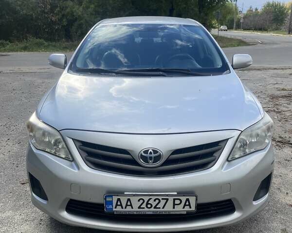 Серый Тойота Королла, объемом двигателя 1.33 л и пробегом 232 тыс. км за 7150 $, фото 1 на Automoto.ua