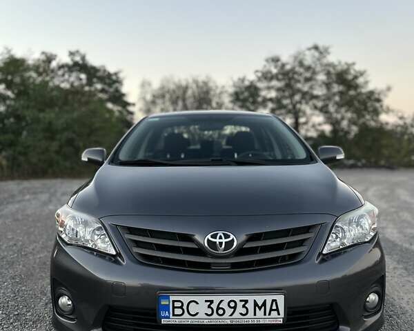 Сірий Тойота Королла, об'ємом двигуна 1.3 л та пробігом 140 тис. км за 7100 $, фото 1 на Automoto.ua